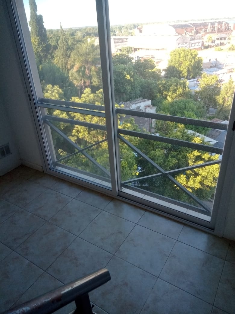 Vendo depto centrico, de 2d con vista al Puente Brazo Largo, Zarate